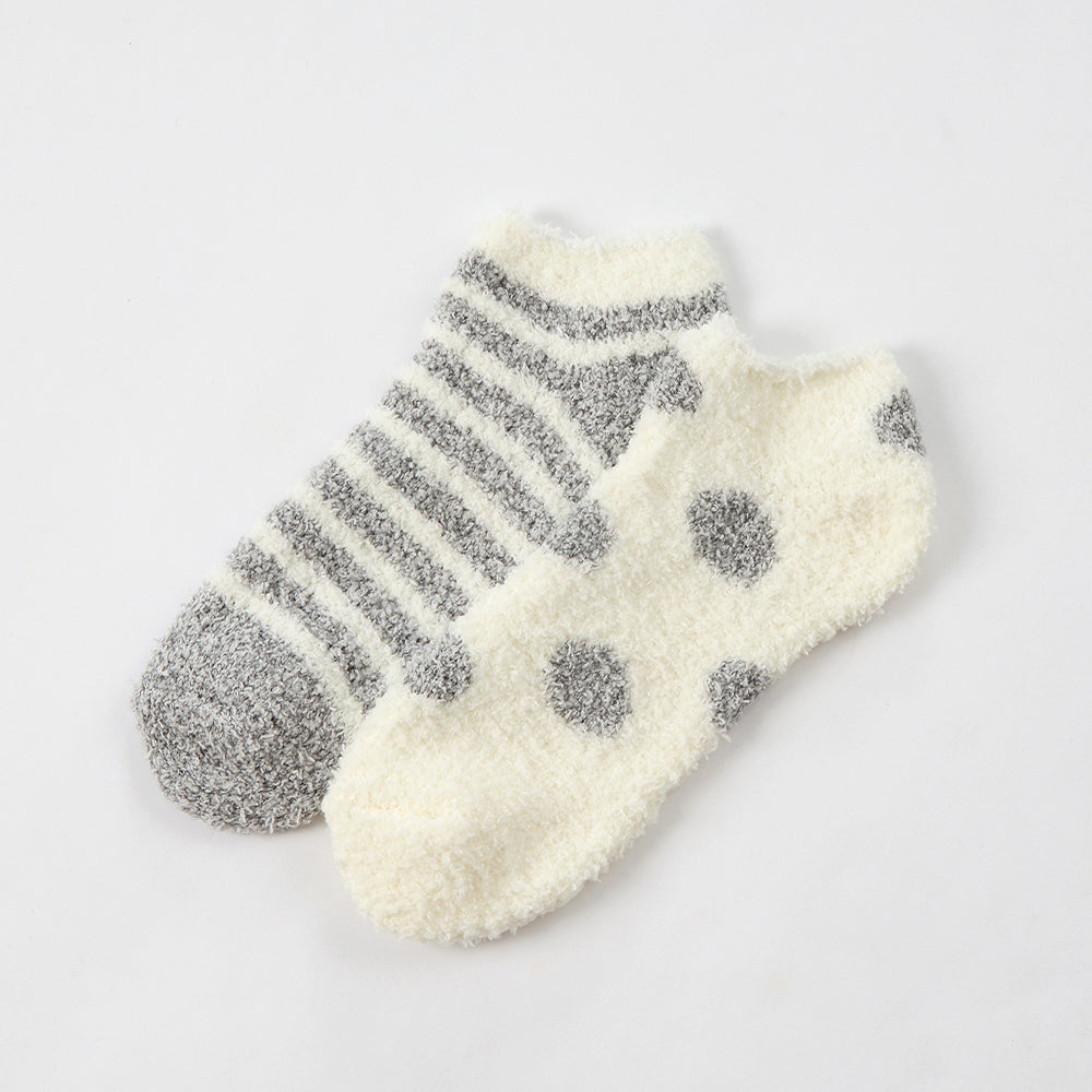 Ladies 2 Pairs Grey Stars Trainer Cosy Socks